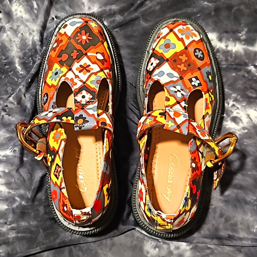 Circus NY Loafers NEW